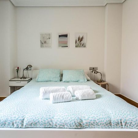 Apartamento En Primera Linea De Playa Riazor A Coruña Eksteriør billede