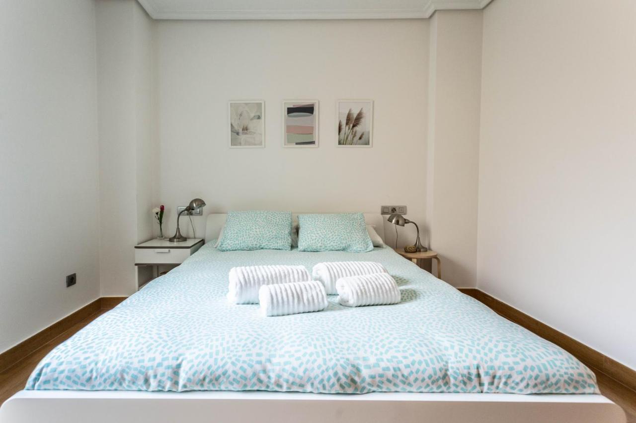 Apartamento En Primera Linea De Playa Riazor A Coruña Eksteriør billede